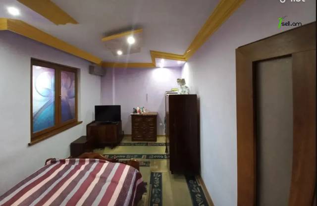 3 սենյականոց բնակարան նորակառույց շենքում Լենինգրադյան փողոցում, 85 ք.մ., եվրովերանորոգված