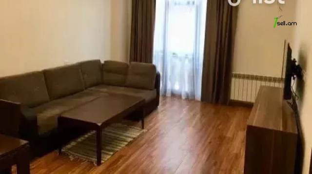 4 սենյականոց բնակարան նորակառույց շենքում Նիկողայոս Ադոնցի փողոցում, 120 ք.մ., 4/8 հարկ