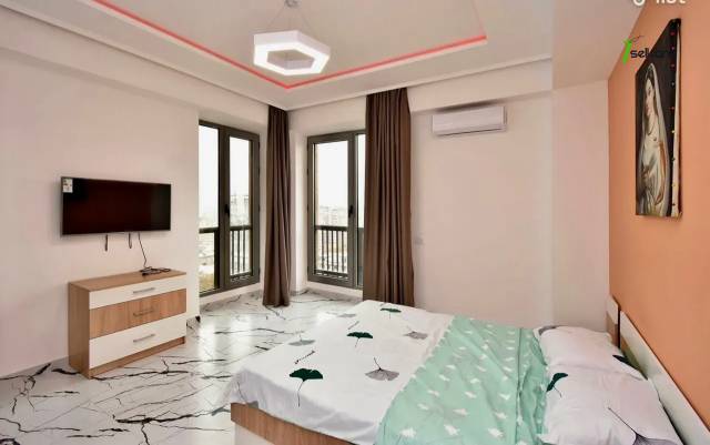 4 սենյականոց բնակարան նորակառույց շենքում, Paronyan St, 135 ք.մ., նախավերջին հարկ, 2 սանհանգույց