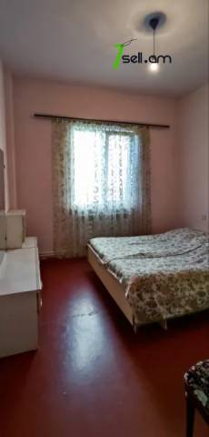 Երկու հարկանի քարե տուն, Նորք-Մարաշ վարչական շրջան Նորք Մարաշում, 190 քմ, կոսմետիկ վերանորոգում