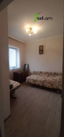Երկու հարկանի տուն Պարույր Սևակ թաղամաս 6-րդ փողոցում Ավանում, 152 ք.մ., 2 սանհանգույց