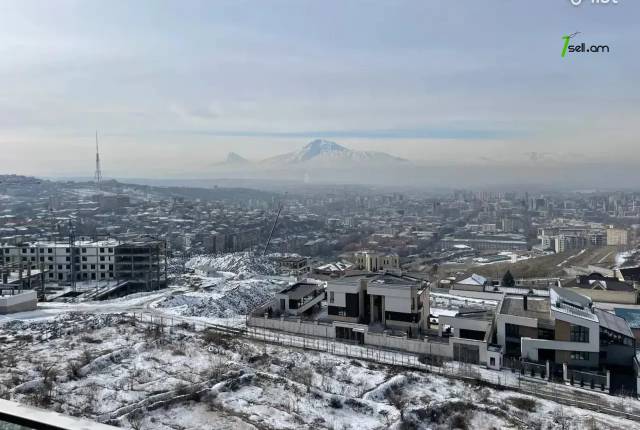 3 սենյականոց բնակարան նորակառույց շենքում Կարապետ Ուլնեցու փողոցում, 110 ք.մ., 2 սանհանգույց