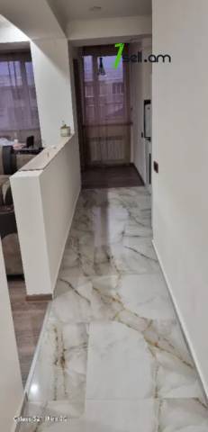 3 սենյականոց բնակարան Վիկտոր Համբարձումյանի փողոցում, 65 քմ, 3/9 հարկ, եվրովերանորոգված