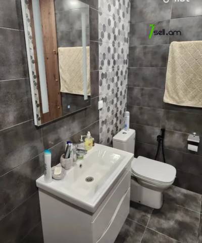 2 սենյականոց բնակարան նորակառույց շենքում Արամ Խաչատրյան փողոցում, 62 քմ, 9/11 հարկ