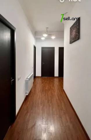 3 սենյականոց բնակարան նորակառույց շենքում Նիկողայոս Ադոնցի փողոցում, 110 ք.մ., 2 սանհանգույց