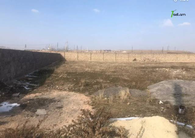 Հողատարածք բնակելի շինությունների համար Բալահովիտում, 800 ք.մ.