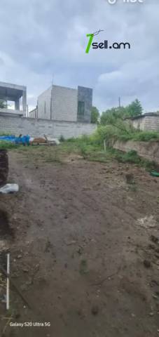 Երկու հարկանի տուն Առինջ 21-րդ փողոցում Առինջում, 12 քմ, 2 սանհանգույց, մասնակի վերանորոգում