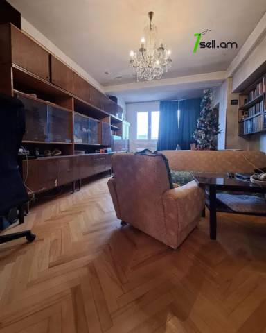 3 սենյականոց բնակարան Խորենացու փողոցում, 92 ք.մ., 2 սանհանգույց, մասնակի վերանորոգում