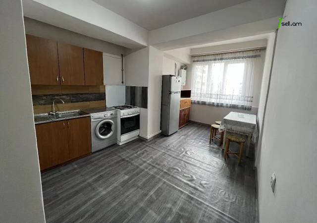 4 սենյականոց բնակարան Մանուկյան փողոցում, 100 ք.մ., կոսմետիկ վերանորոգում