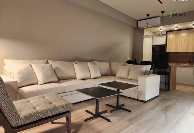 3 սենյականոց բնակարան նորակառույց շենքում Ալեք Մանուկյան փողոցում, 73 ք.մ., նախավերջին հարկ