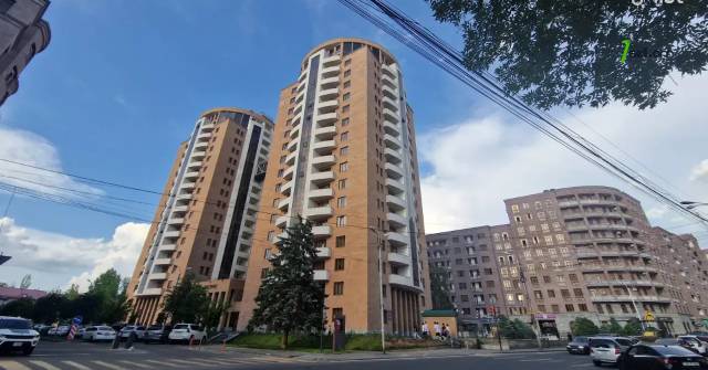 2 սենյականոց բնակարան նորակառույց շենքում Նիկողայոս Ադոնցի փողոցում, 40 քմ, 7/18 հարկ