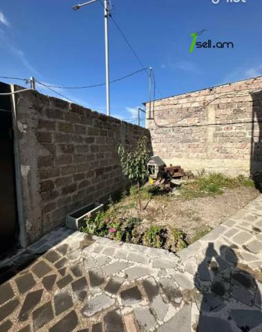 Երկու հարկանի տուն Հատիսի փողոցում Աբովյանում, 210 ք.մ., 3+ սանհանգույց, եվրովերանորոգված