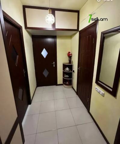 3 սենյականոց բնակարան, Ավան-Առինջի 1-ին միկրոշրջան, 61 քմ, 2/9 հարկ, կապիտալ վերանորոգված