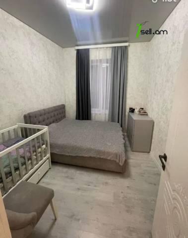 3 սենյականոց բնակարան նորակառույց շենքում Դուրյան փողոցում, 81 ք.մ., 1/3 հարկ, բարձր առաստաղներ