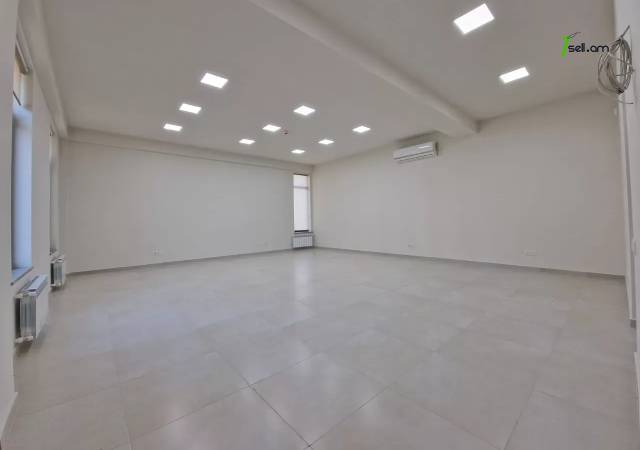 Բազմաֆունկցիոնալ գույք Արշակունյաց պողոտայում կենտրոնում, 270 ք.մ.