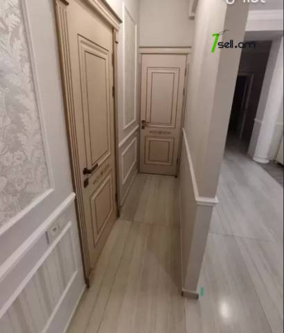 4 սենյականոց բնակարան նորակառույց շենքում Կոմիտասի պողոտայում, 175 ք.մ., 2 սանհանգույց