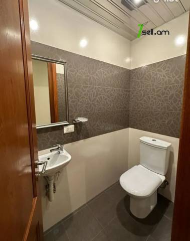 4 սենյականոց բնակարան նորակառույց շենքում Պուշկինի փողոցում, 98 քմ, 8/10 հարկ, 2 սանհանգույց