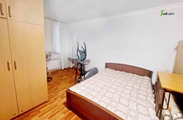 3 սենյականոց բնակարան Արշակունյաց պողոտայում, 83 քմ, 4/12 հարկ, կապիտալ վերանորոգված