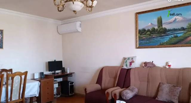 3 սենյականոց բնակարան Մոլդովական փողոցում, 80 ք.մ., նախավերջին հարկ, 2 սանհանգույց, եվրովերանորոգված