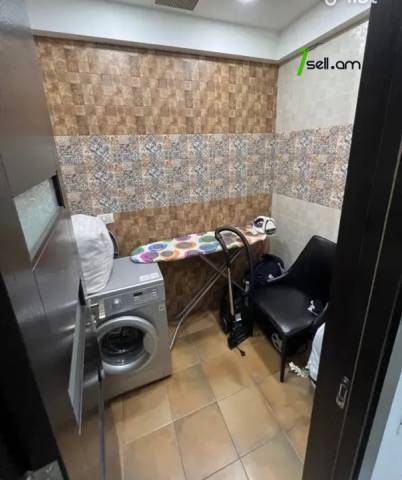 4 սենյականոց բնակարան նորակառույց շենքում Սասնա Ծռերի փողոցում, 112 ք.մ., 2 սանհանգույց