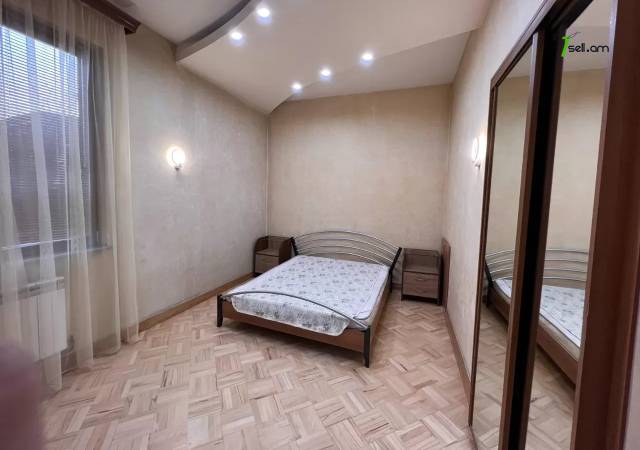3 սենյականոց բնակարան Ամիրյան փողոցում, 70 ք.մ., 3/5 հարկ, կապիտալ վերանորոգված, քարե շենք