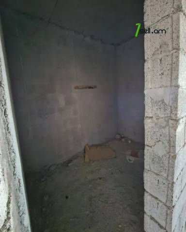 Երկու հարկանի տուն, Դավթաշեն 1-ին թաղամաս Դավիթաշենում, 500 ք.մ., 2 սանհանգույց