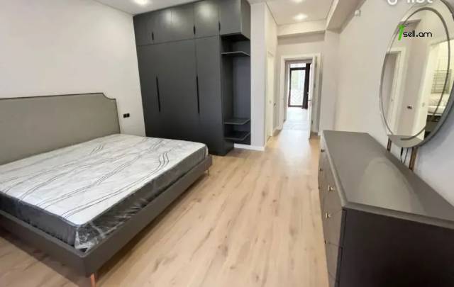 Երեք հարկանի քարե թաունհաուզ, Duryan District Ավանում, 400 ք.մ., 3+ սանհանգույց