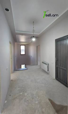 Երեք հարկանի տուն, Դուրյան թաղամաս Ավանում, 1190 քմ, 3+ սանհանգույց, կապիտալ վերանորոգված