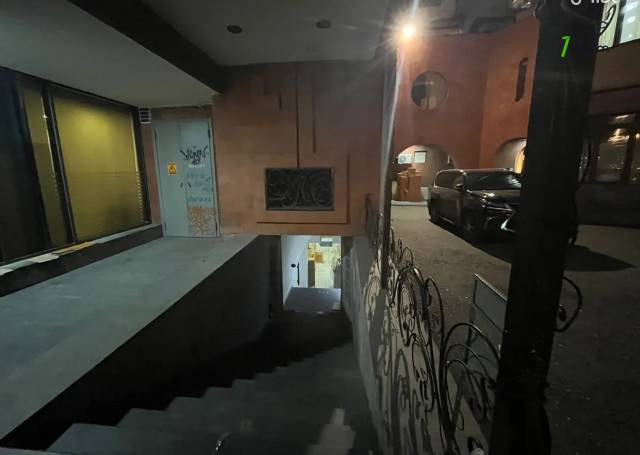 Բազմաֆունկցիոնալ գույք Տերյան փողոցում կենտրոնում, 458 քմ