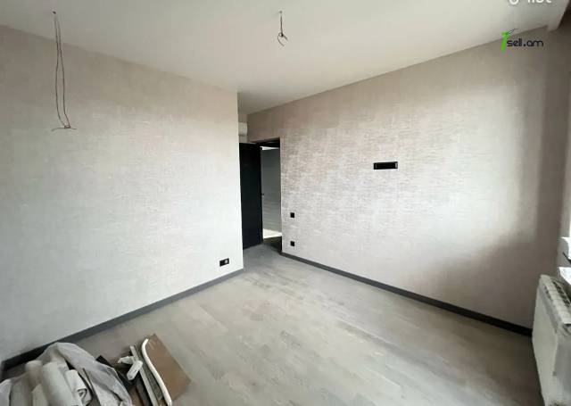 3 սենյականոց բնակարան նորակառույց շենքում Մոնթե Մելքոնյան փողոցում, 93 ք.մ., նախավերջին հարկ