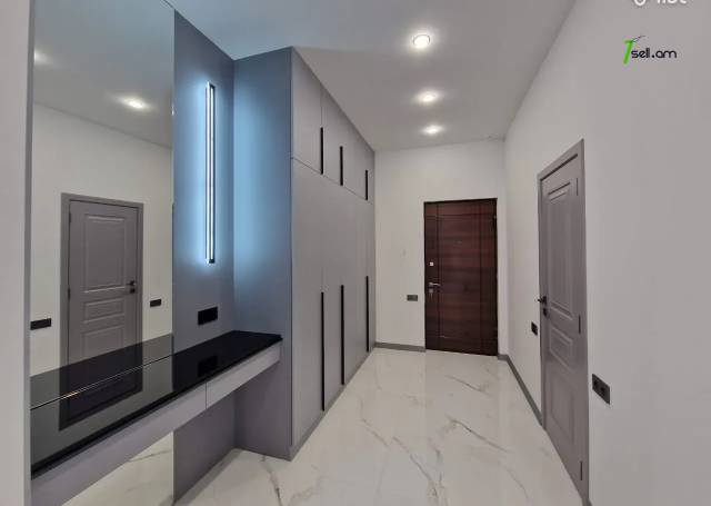 4 սենյականոց բնակարան նորակառույց շենքում, Ներսիսյան փողոցի փակուղի, 200 քմ, նախավերջին հարկ