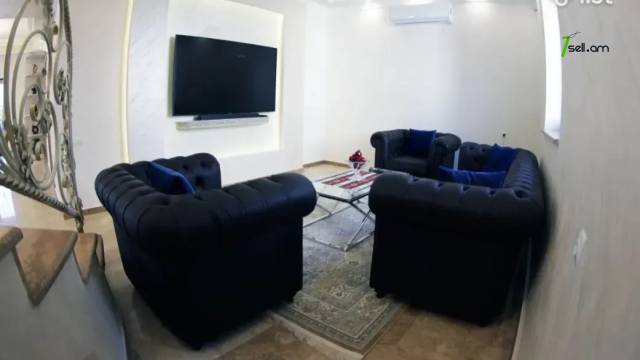 Երկու հարկանի քարե թաունհաուզ, Սիլիկյան նոր խճուղի Աջափնյակում, 400 ք.մ., 3+ սանհանգույց