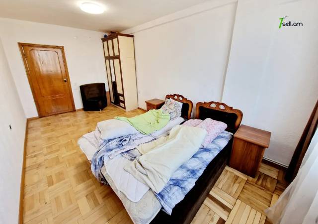 2 սենյականոց բնակարան Տիգրան Մեծի պողոտայում, 80 ք.մ., կապիտալ վերանորոգված