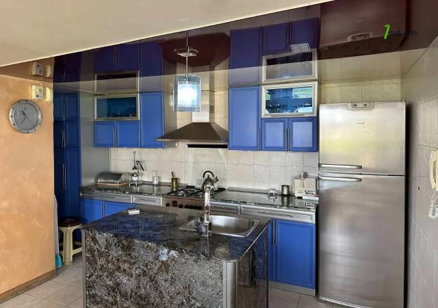 6 սենյականոց բնակարան Տերյան փողոցում, 162 քմ, 3/5 հարկ, 2 սանհանգույց, բարձր առաստաղներ