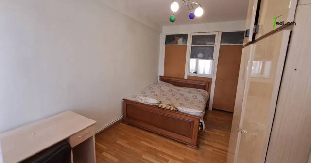 3 սենյականոց բնակարան Երվանդ Քոչարի փողոցում, 100 ք.մ., 7/10 հարկ, կոսմետիկ վերանորոգում