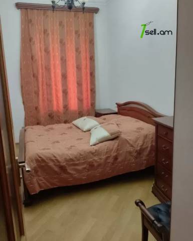 4 սենյականոց բնակարան Հովհաննես Թումանյանի փողոցում, 107 ք.մ., բարձր առաստաղներ, 2/5 հարկ