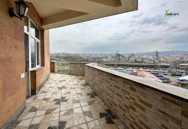 Ընդարձակ 3 սենյականոց բնակարան նորակառույց շենքում, Ծիծեռնակաբերդի խճուղի, 183 քմ, 7/12 հարկ