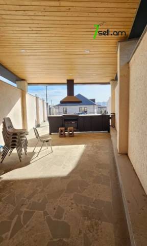 Մեկ հարկանի քարե տուն Սամվել Գևորգյան փողոցում Դավիթաշենում, 505 ք.մ., 3+ սանհանգույց