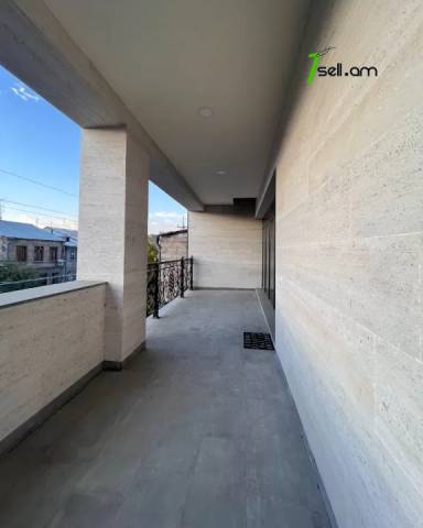 Երկու հարկանի քարե թաունհաուզ, Muracan St Էրեբունիում, 230 ք.մ., 3+ սանհանգույց