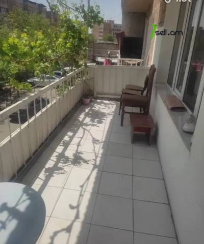 4 սենյականոց բնակարան Կարախանյան փողոցում, 115 ք.մ., 2/9 հարկ, 2 սանհանգույց, կապիտալ վերանորոգված