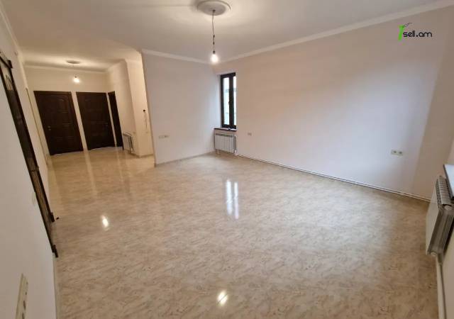 Մեկ հարկանի քարե տուն Նորք Մարաշում, 250 ք.մ., 2 սանհանգույց, կապիտալ վերանորոգված