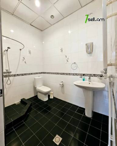 Երկու հարկանի տուն Բագրևանդի 20-րդ փողոցում Նոր Նորքում, 1830 ք.մ., 3+ սանհանգույց