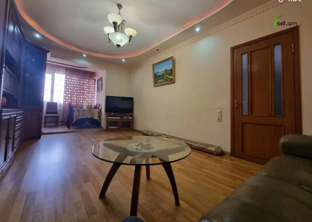 4 սենյականոց բնակարան Բրյուսովի փողոցում, 111 ք.մ., 6/9 հարկ, կապիտալ վերանորոգված