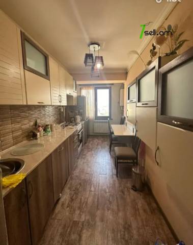 3 սենյականոց բնակարան, Դավթաշեն 1-ին թաղամաս, 90 ք.մ., եվրովերանորոգված