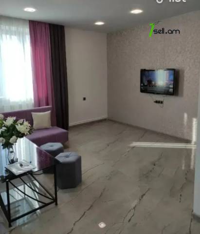 Երկու հարկանի քարե տուն, Ավան-Առինջ 2-րդ միկրոշրջան Ավանում, 160 քմ, 2 սանհանգույց, եվրովերանորոգված