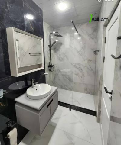 2 սենյականոց բնակարան նորակառույց շենքում Ծարավ Աղբյուրի փողոցում, 65 քմ, 14/16 հարկ
