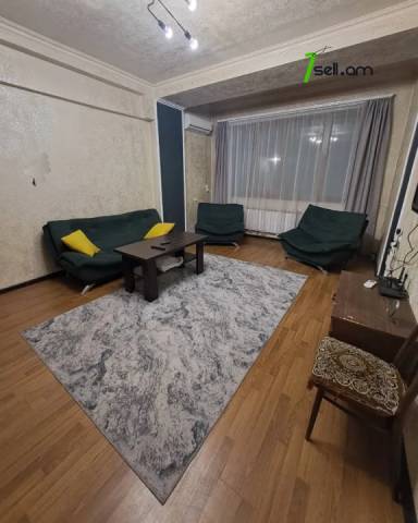 2 սենյականոց բնակարան Դերենիկ Դեմիրճյանի փողոցում, 45 ք.մ., 2 սանհանգույց, 3/9 հարկ