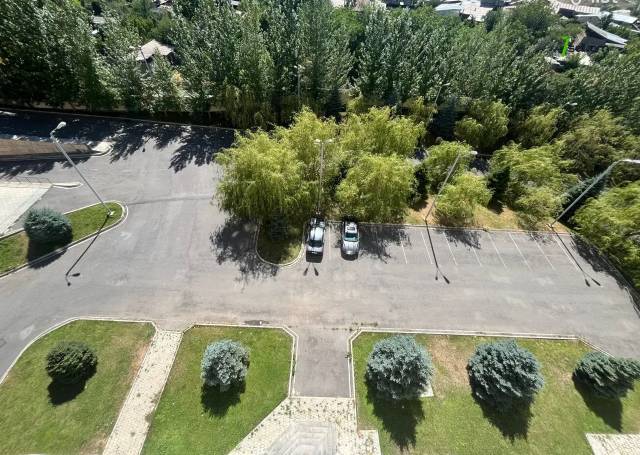 Ընդարձակ 1 սենյականոց բնակարան նորակառույց շենքում Սերո Խանզադյան փողոցում, 68 քմ, 7/10 հարկ