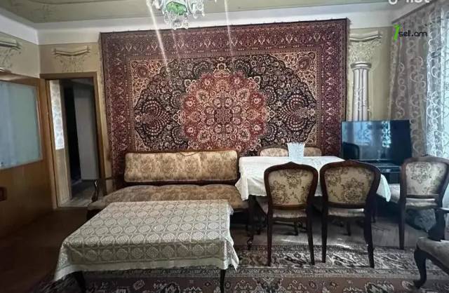 2 սենյականոց բնակարան Կուրղինյան փողոցում, 72 ք.մ., 2/4 հարկ, քարե շենք