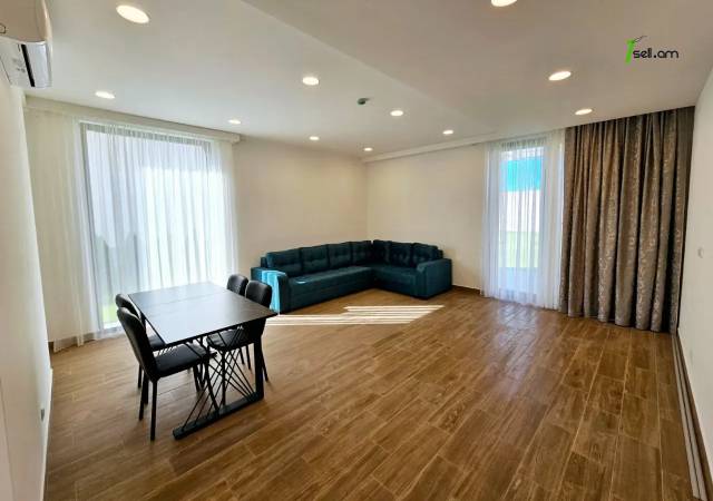 Երկու հարկանի քարե տուն, Վահագնի Թաղամաս Աջափնյակում, 800 ք.մ., 3+ սանհանգույց